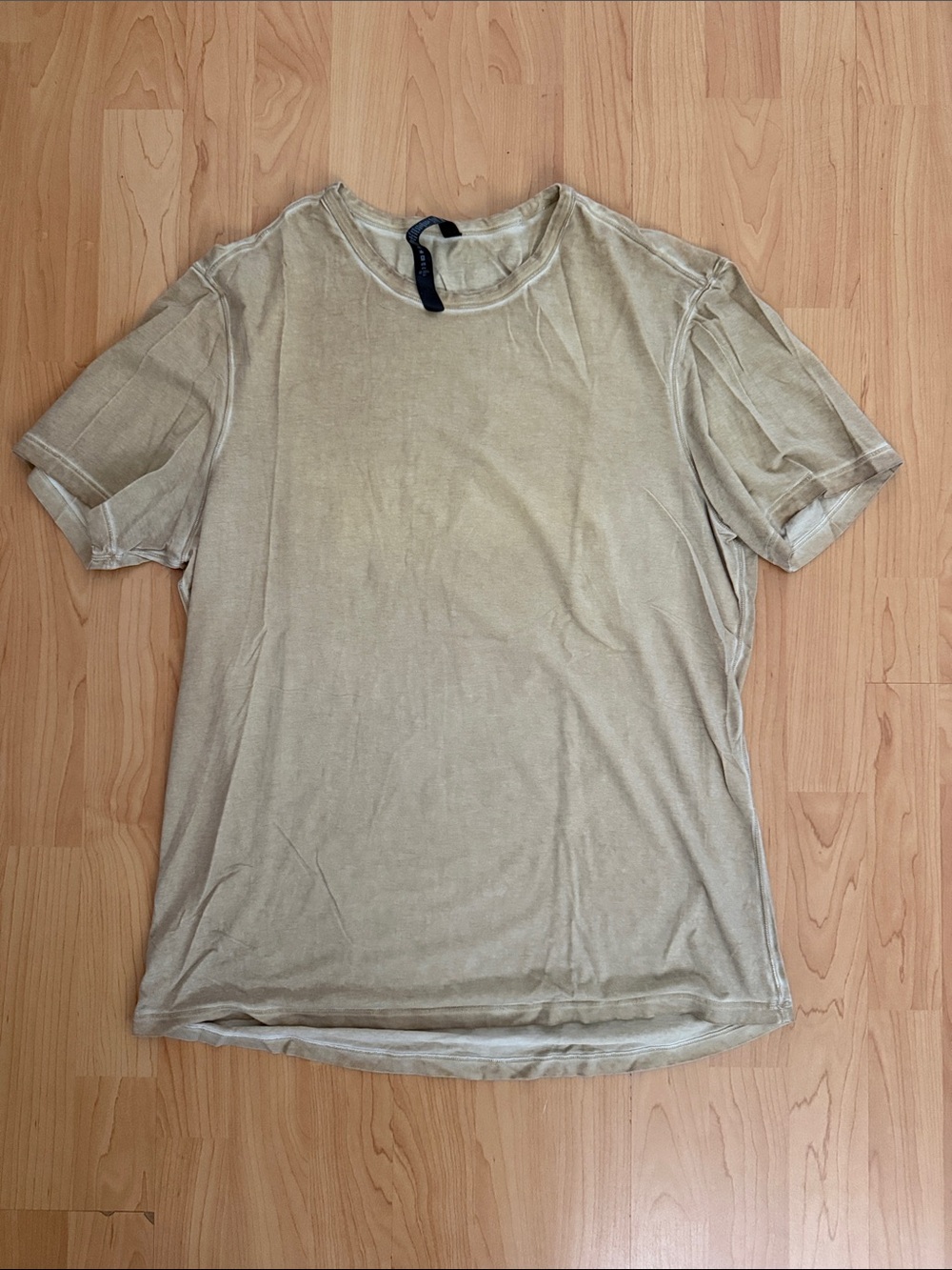 lululemon athletica Men's Sand Crew Neck Tee